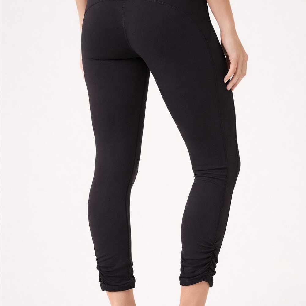Worn Once LULULEMON Inspire Tight 7/8 Size 8 + Bonus Gift!